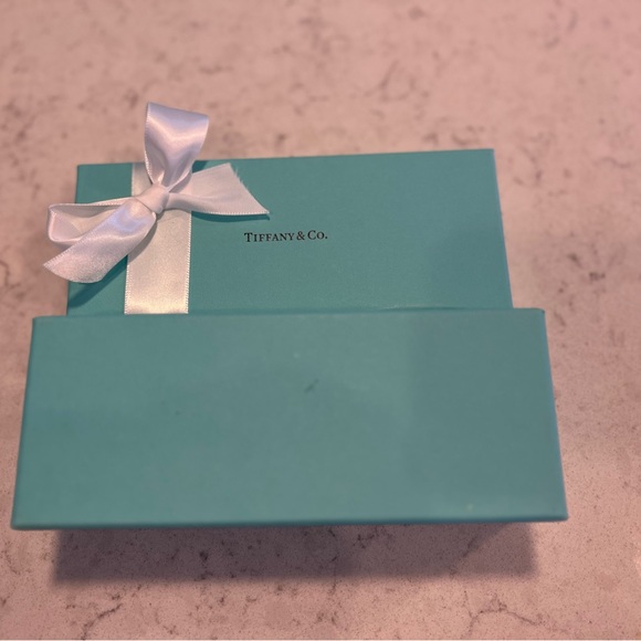 Medium authentic Tiffany & Co. Storage box - Picture 3 of 9
